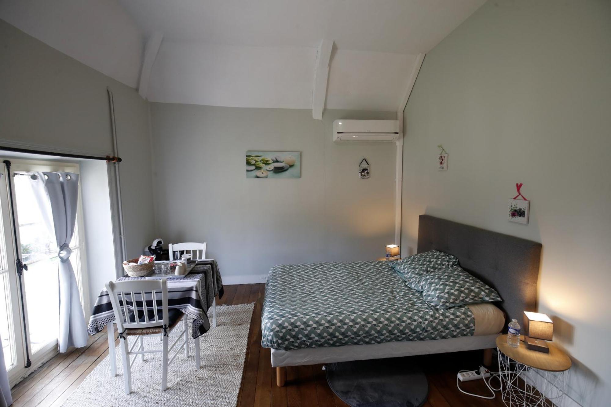 Chambres D'Hotes Chez Sylvie Donnemain-Saint-Mames Kültér fotó